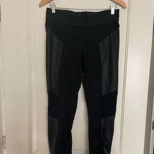 BCBG Leather Detail Leggings - M